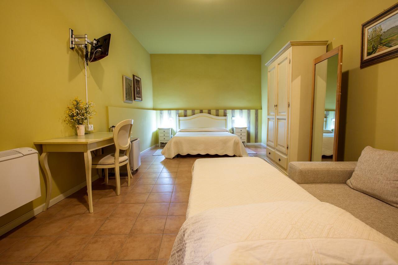 Camere Centro Storico กาเนลลี ภายนอก รูปภาพ
