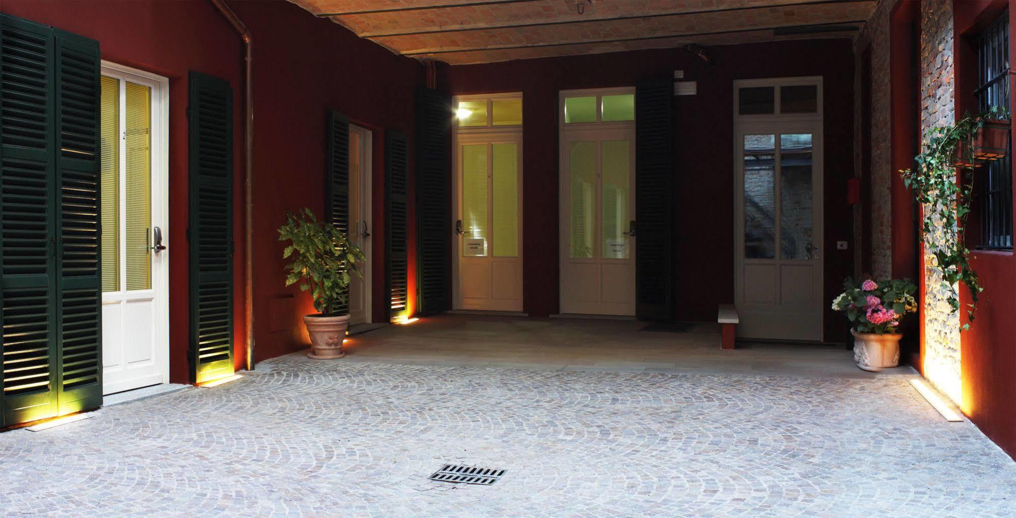 Camere Centro Storico กาเนลลี ภายนอก รูปภาพ